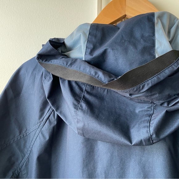 Theory Navy Blue Rain Jacket - size L - Picture 4 of 12